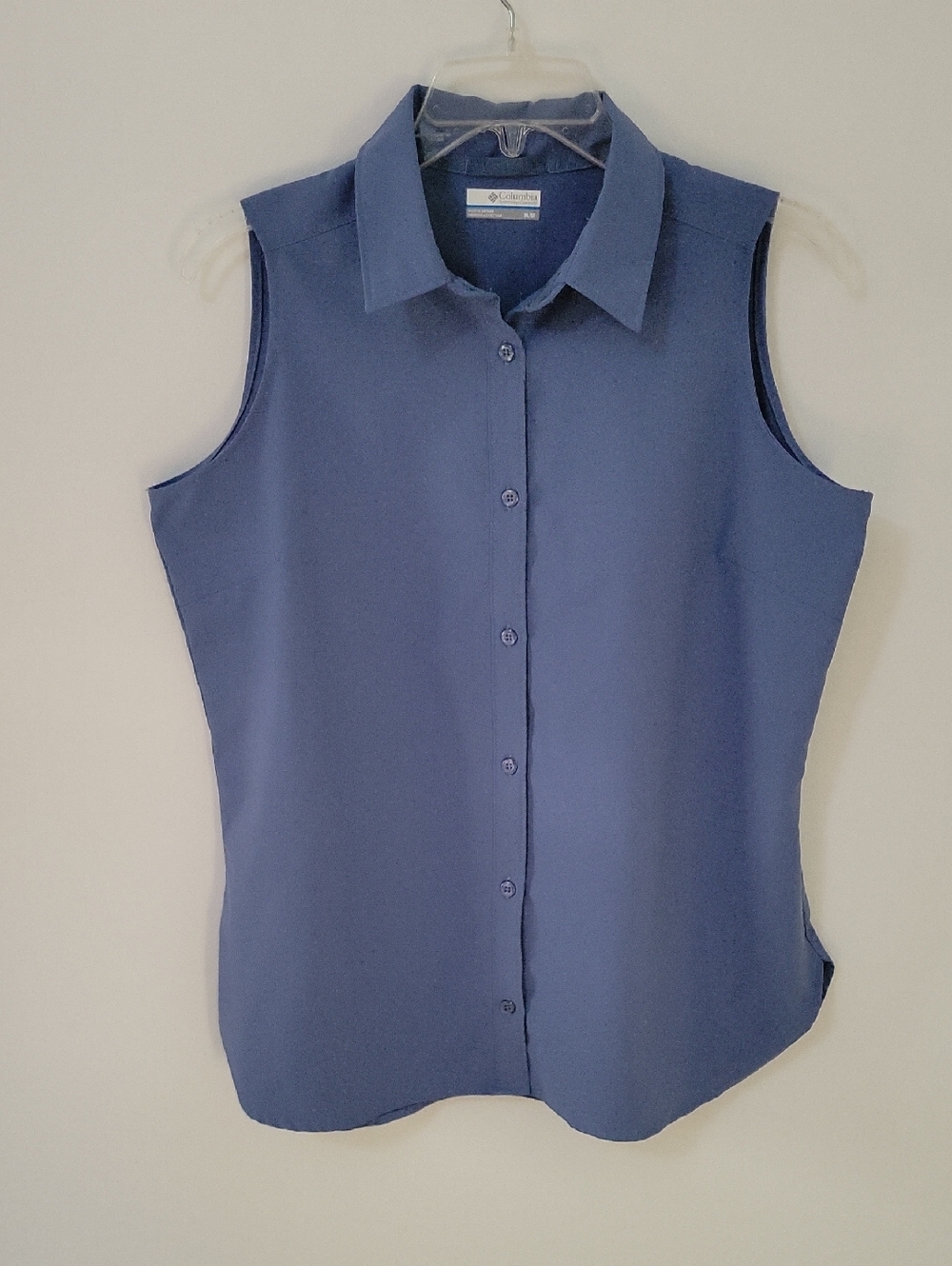 Columbia Sleeveless Button-Front Blouse , Size Medium